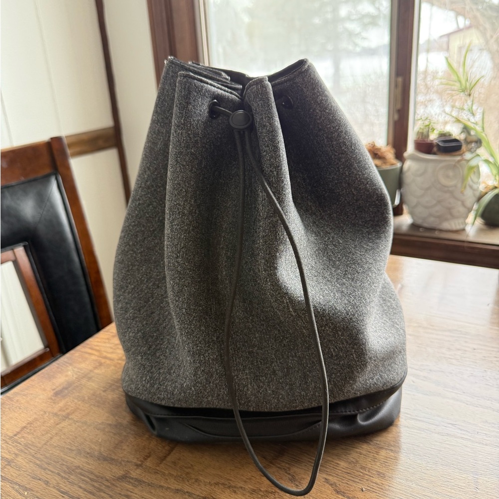 Lululemon Drawstring Bag